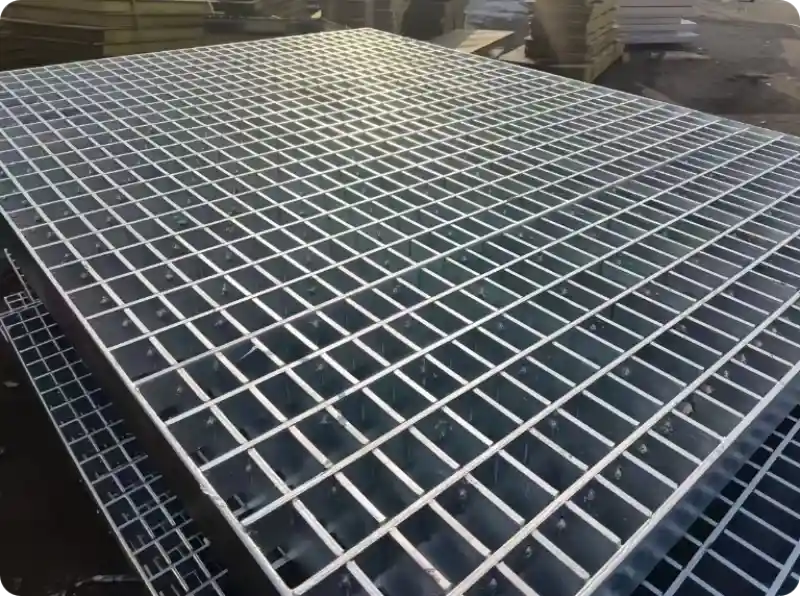 Bakit Mahalaga ang Hot Dip Galvanized Grating para sa Modernong Industriya?