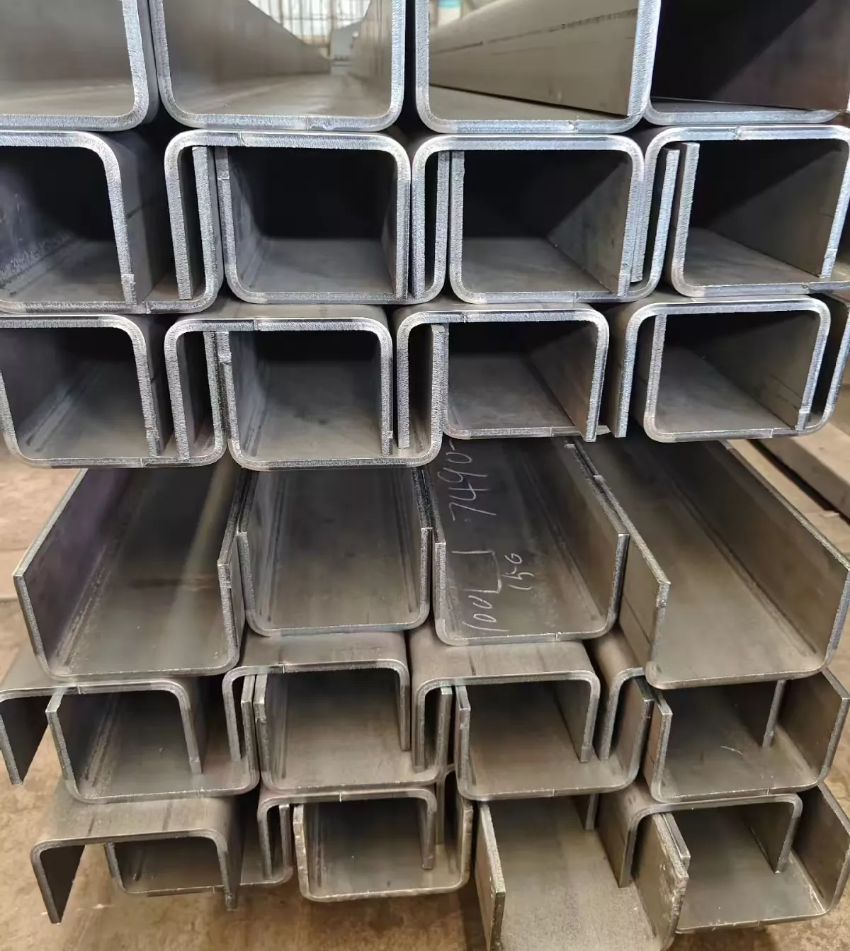 Ano ang Mga Karaniwang Haba na Magagamit para sa Mga Steel Channel?