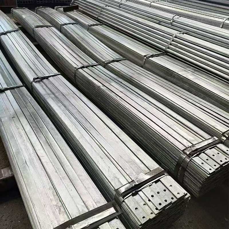 Hot-dip galvanized flat steel